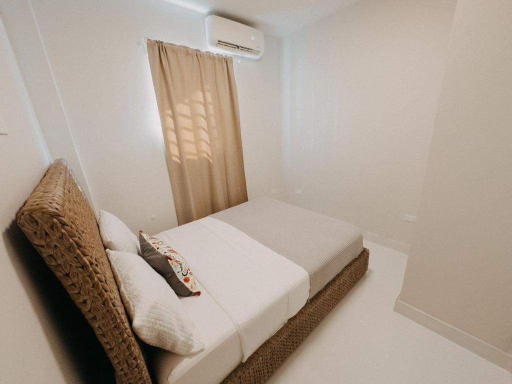 Luxurious Beachside 3-Br Apt San Juan Bagian luar foto