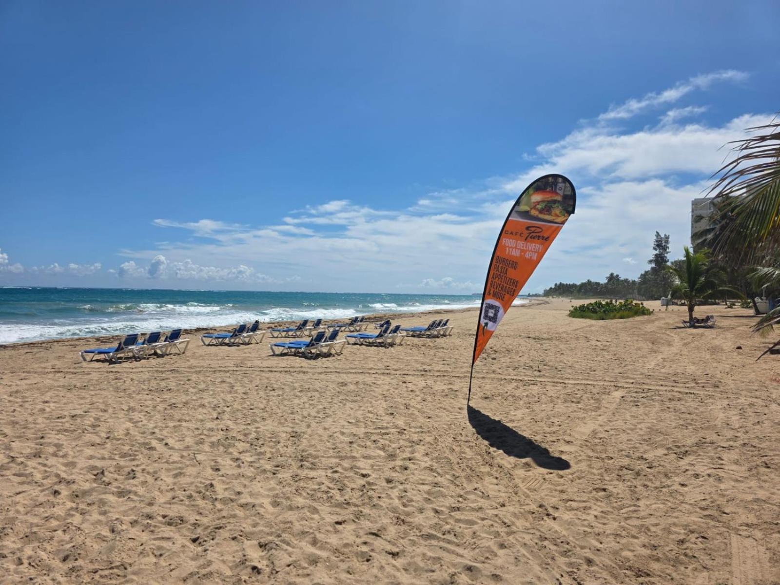 Luxurious Beachside 3-Br Apt San Juan Bagian luar foto
